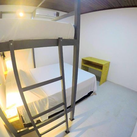Hostel Da Milla Presidente Figueiredo Eksteriør bilde