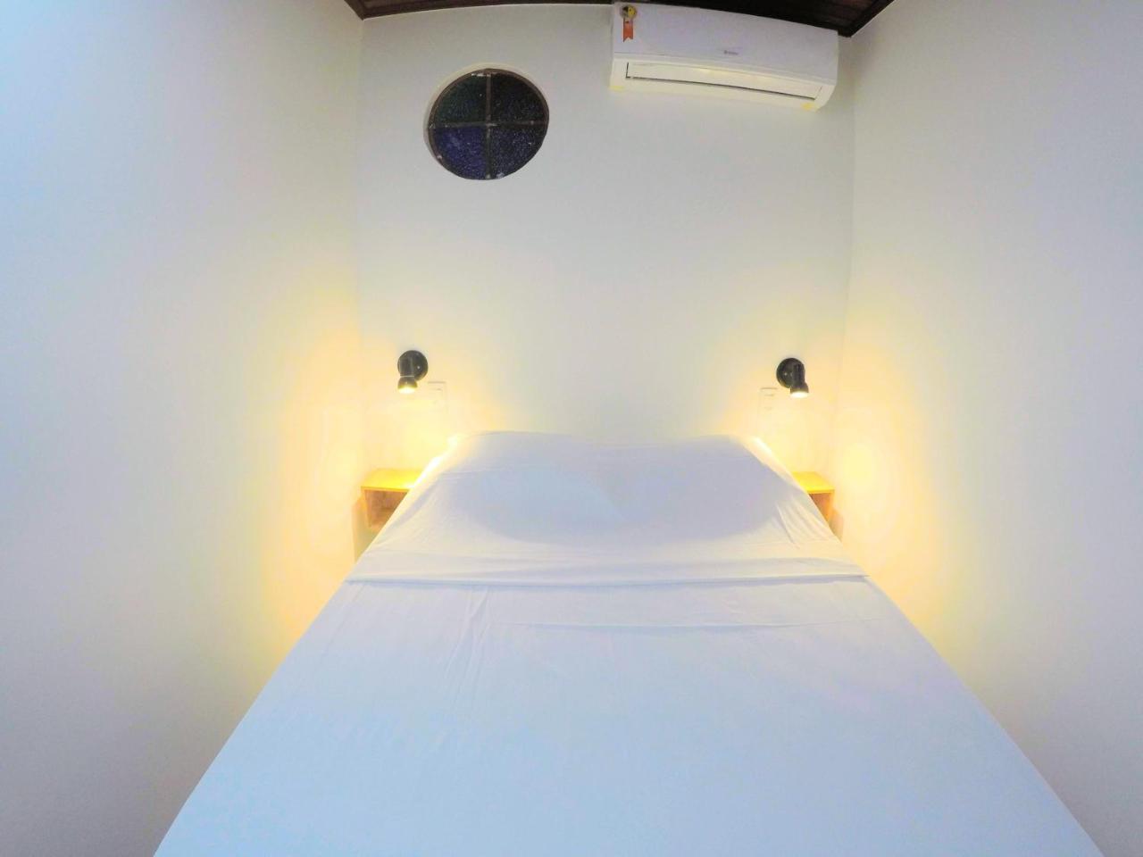 Hostel Da Milla Presidente Figueiredo Eksteriør bilde