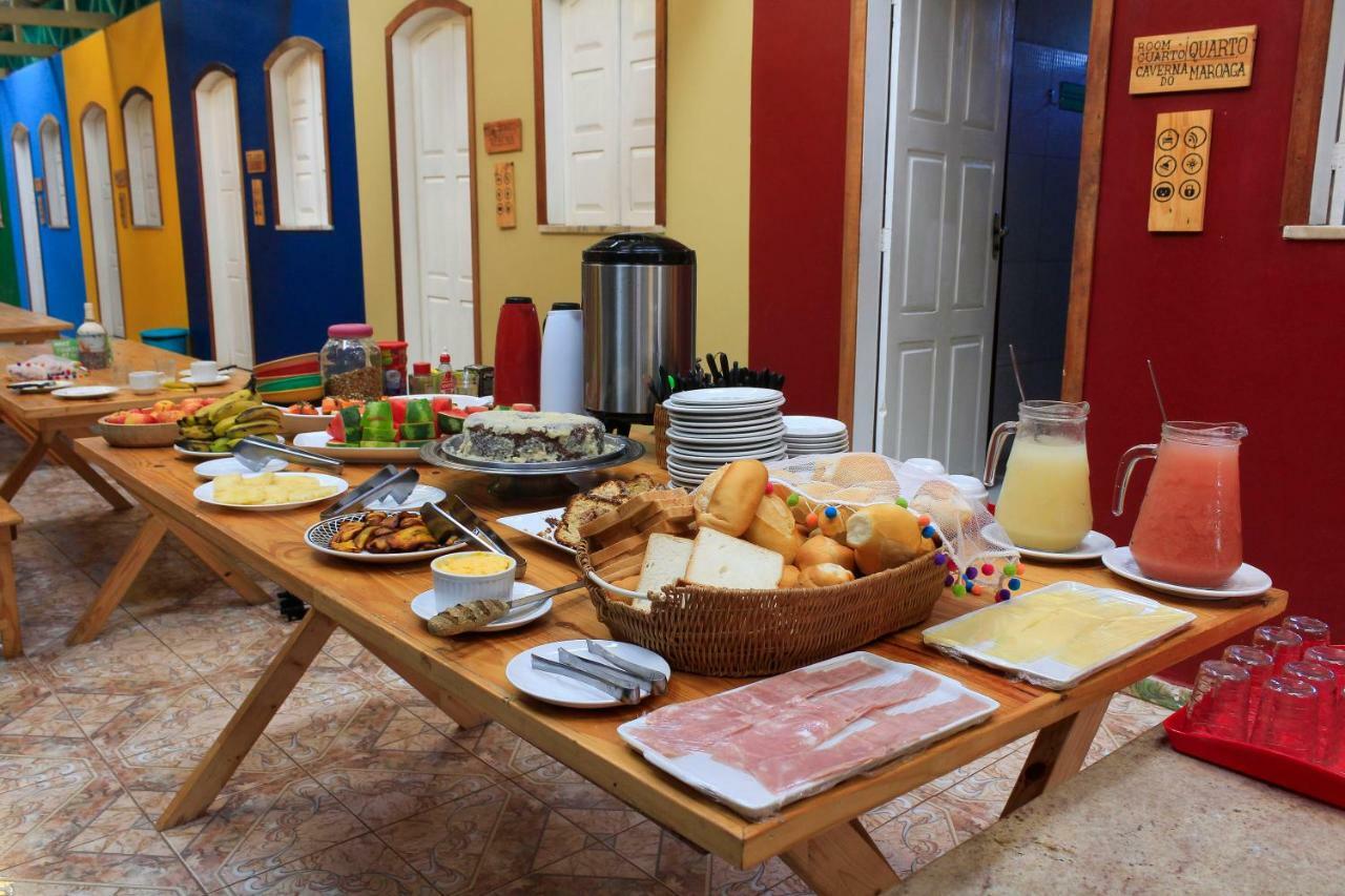 Hostel Da Milla Presidente Figueiredo Eksteriør bilde
